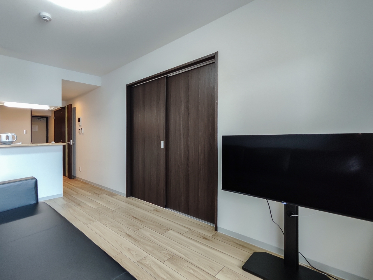 モダンリビングルーム